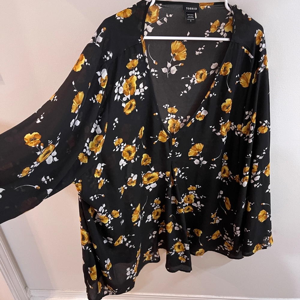 Torrid 5x Floral Blouse